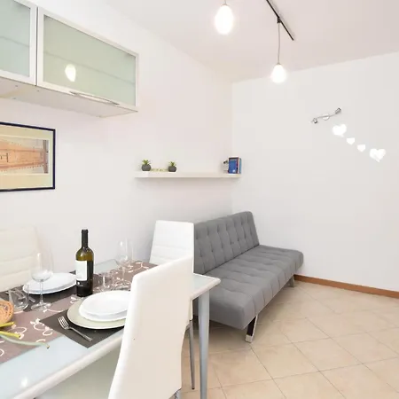 Daire 1 Bedroom Lovely In